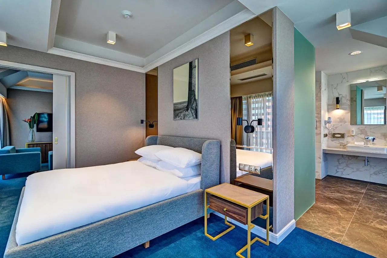 Old Town Haston Aparthotel Βρότσλαβ